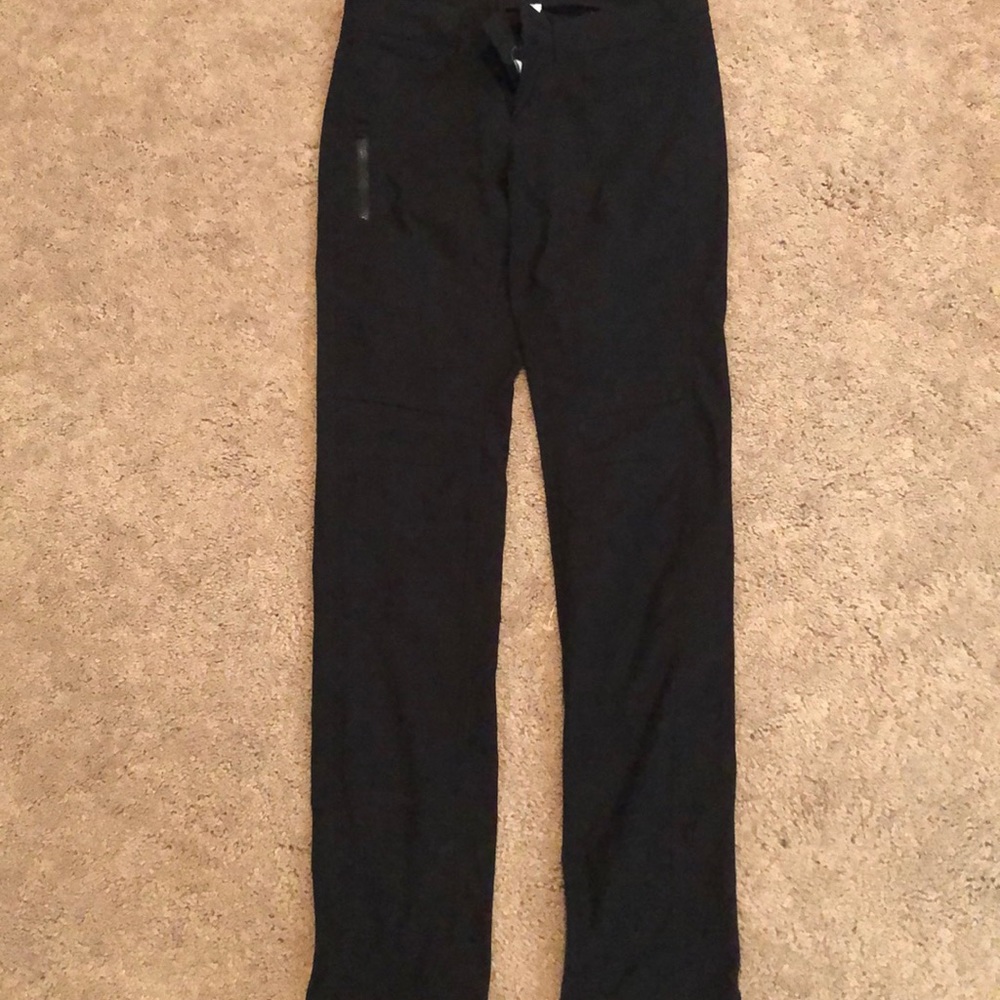 Lululemon motto pants size 4